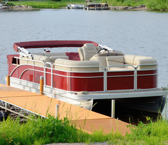 A Complete Guide to Luxury Pontoon Boats