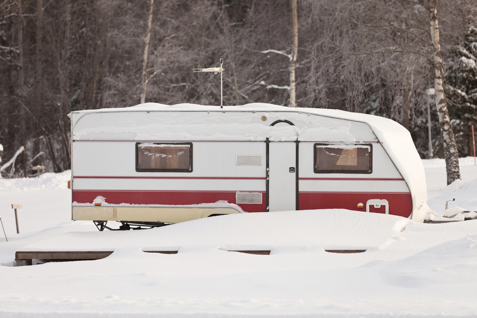 rv in the snow